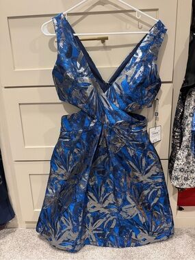 Laundry By Shelli Segal Blue and Silver Metallic Floral V-Neck Cutout Dress